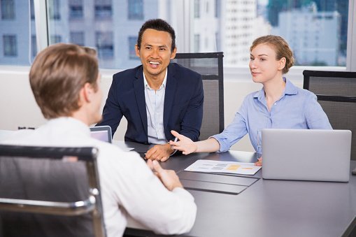 Business Setup in UAE | Company Formation in Dubai | Feamish Business Solutions